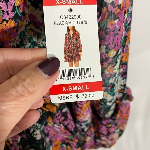 NWT Vince Camuto Floral Dress - Picture 10 of 11